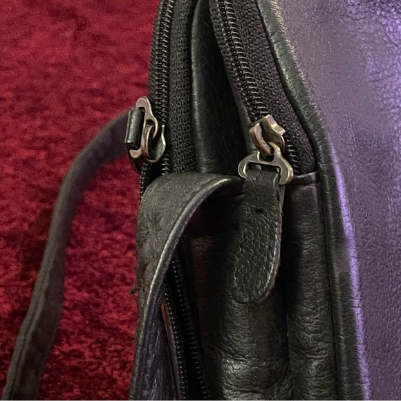 SAS Vintage black leather crossbody - Picture 4 of 12